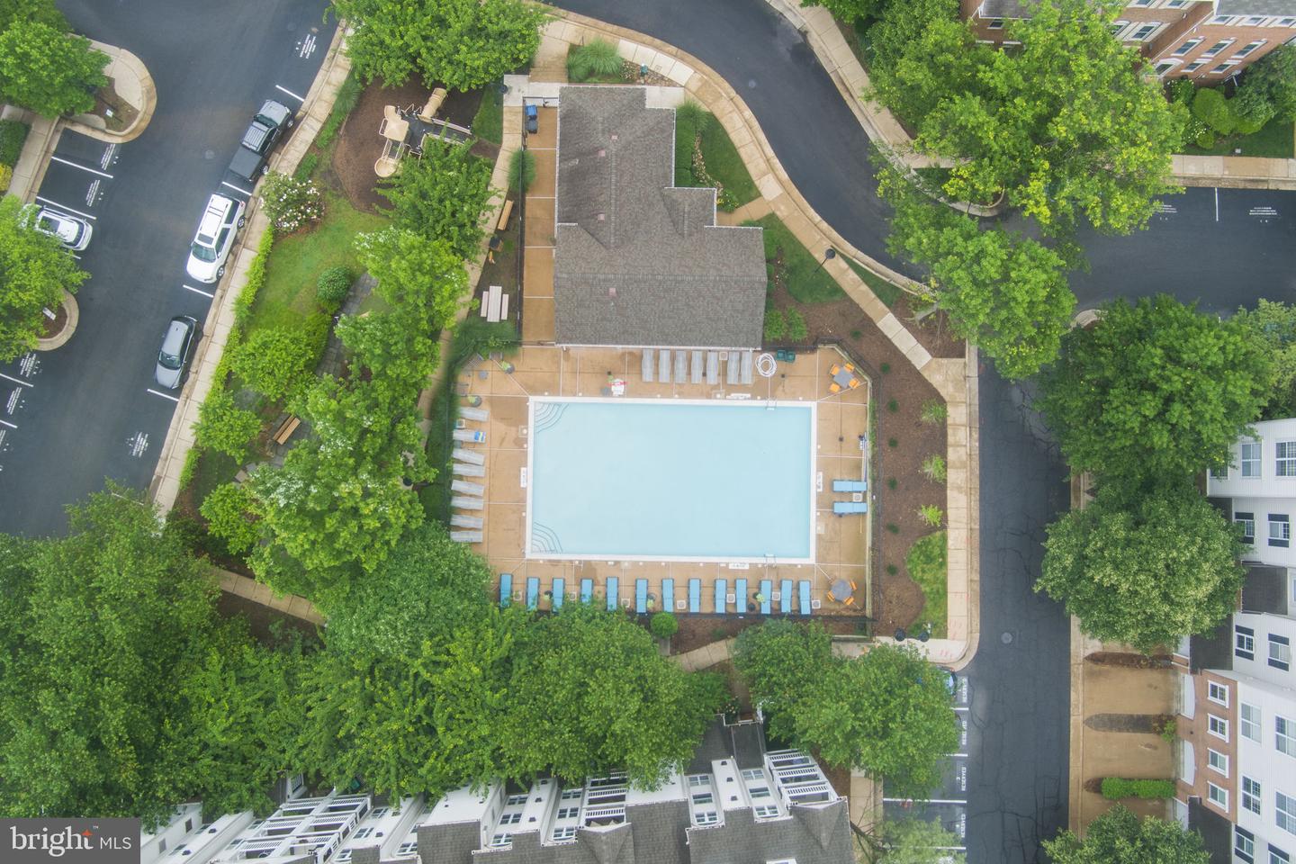 4669 LAWTON WAY #104, ALEXANDRIA, Virginia 22311, 2 Bedrooms Bedrooms, ,2 BathroomsBathrooms,Residential,For sale,4669 LAWTON WAY #104,VAAX2045564 MLS # VAAX2045564