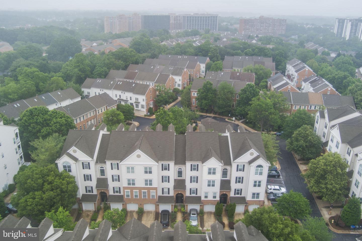 4669 LAWTON WAY #104, ALEXANDRIA, Virginia 22311, 2 Bedrooms Bedrooms, ,2 BathroomsBathrooms,Residential,For sale,4669 LAWTON WAY #104,VAAX2045564 MLS # VAAX2045564