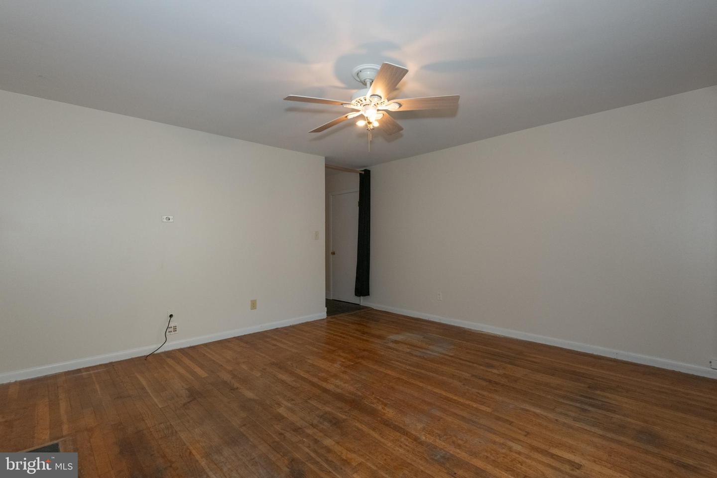 22 MEADOW CREEK DR, NEWPORT NEWS, Virginia 23608, 3 Bedrooms Bedrooms, ,2 BathroomsBathrooms,Residential,For sale,22 MEADOW CREEK DR,VANN2000100 MLS # VANN2000100