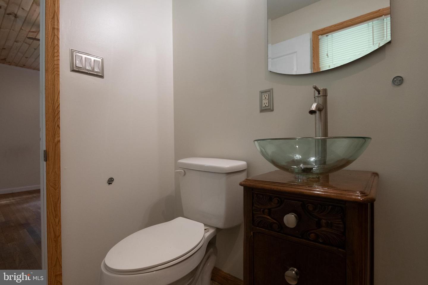 22 MEADOW CREEK DR, NEWPORT NEWS, Virginia 23608, 3 Bedrooms Bedrooms, ,2 BathroomsBathrooms,Residential,For sale,22 MEADOW CREEK DR,VANN2000100 MLS # VANN2000100