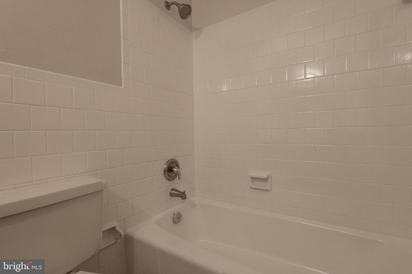 22 MEADOW CREEK DR, NEWPORT NEWS, Virginia 23608, 3 Bedrooms Bedrooms, ,2 BathroomsBathrooms,Residential,For sale,22 MEADOW CREEK DR,VANN2000100 MLS # VANN2000100