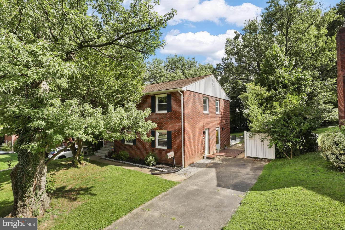 10317 BEAUMONT ST, FAIRFAX, Virginia 22030, 3 Bedrooms Bedrooms, ,2 BathroomsBathrooms,Residential,For sale,10317 BEAUMONT ST,VAFC2006350 MLS # VAFC2006350