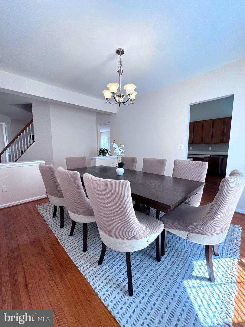 43103 LAKE RIDGE PL, LEESBURG, Virginia 20176, 4 Bedrooms Bedrooms, ,3 BathroomsBathrooms,Residential,For sale,43103 LAKE RIDGE PL,VALO2097402 MLS # VALO2097402