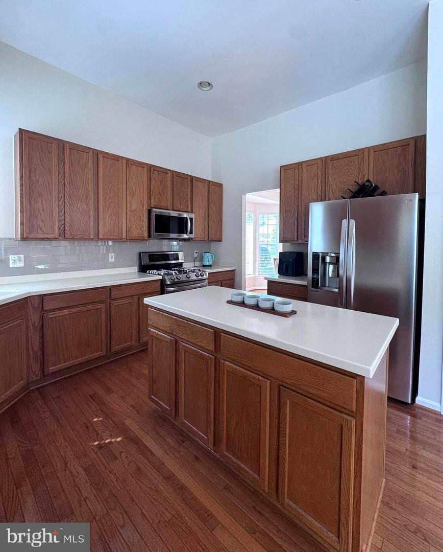 43103 LAKE RIDGE PL, LEESBURG, Virginia 20176, 4 Bedrooms Bedrooms, ,3 BathroomsBathrooms,Residential,For sale,43103 LAKE RIDGE PL,VALO2097402 MLS # VALO2097402