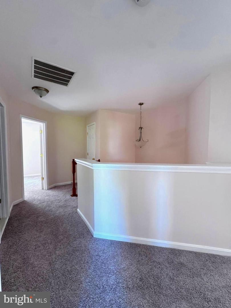 43103 LAKE RIDGE PL, LEESBURG, Virginia 20176, 4 Bedrooms Bedrooms, ,3 BathroomsBathrooms,Residential,For sale,43103 LAKE RIDGE PL,VALO2097402 MLS # VALO2097402