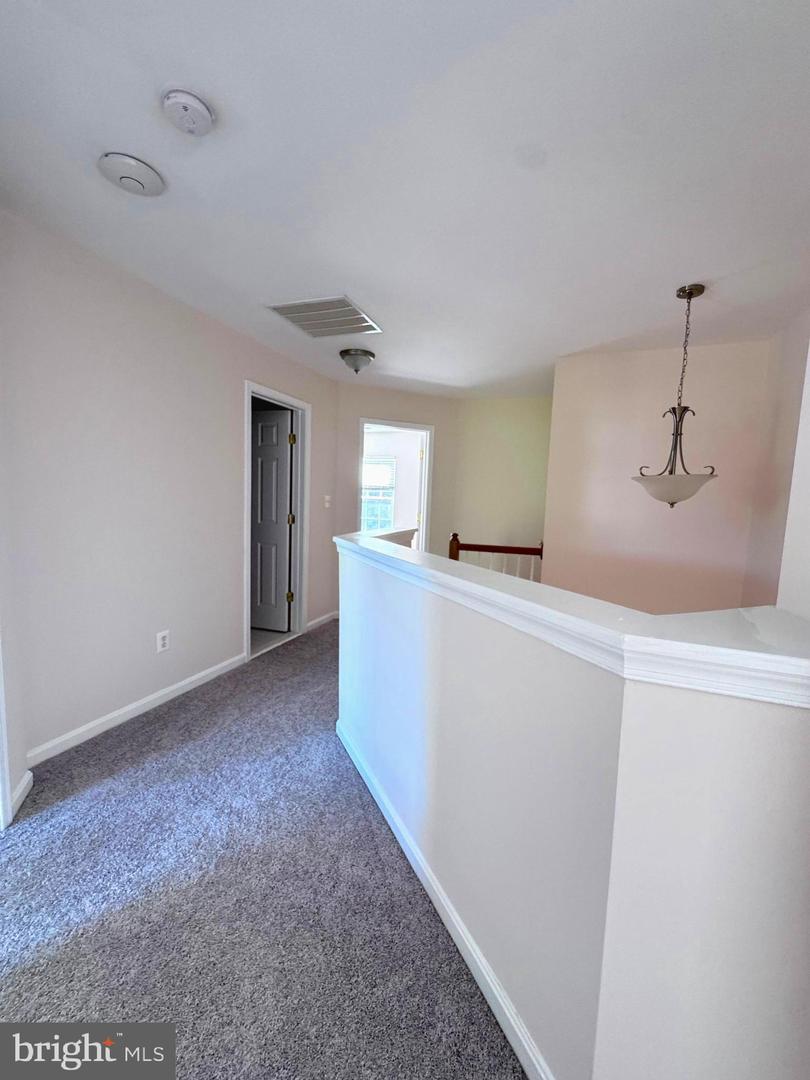 43103 LAKE RIDGE PL, LEESBURG, Virginia 20176, 4 Bedrooms Bedrooms, ,3 BathroomsBathrooms,Residential,For sale,43103 LAKE RIDGE PL,VALO2097402 MLS # VALO2097402