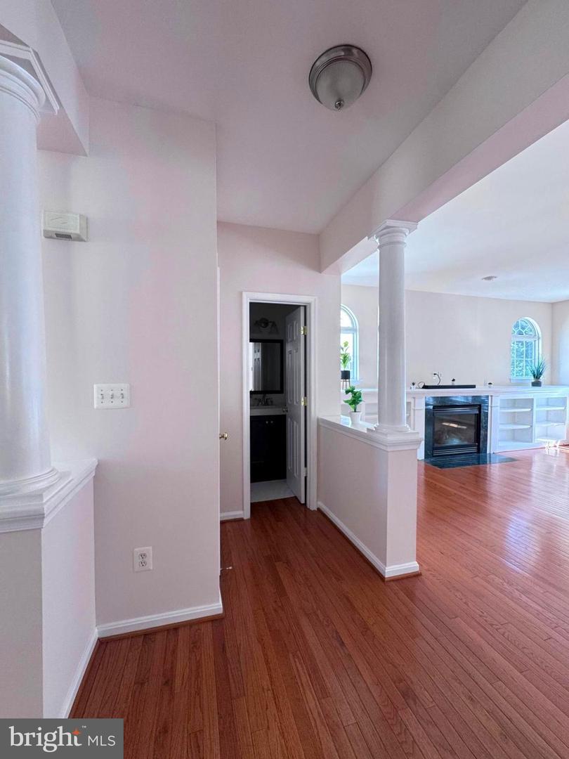43103 LAKE RIDGE PL, LEESBURG, Virginia 20176, 4 Bedrooms Bedrooms, ,3 BathroomsBathrooms,Residential,For sale,43103 LAKE RIDGE PL,VALO2097402 MLS # VALO2097402