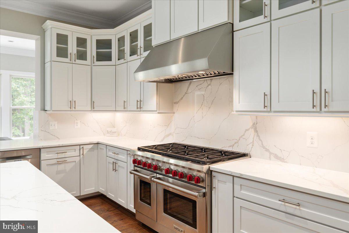 3863 GANELL PL, FAIRFAX, Virginia 22033, 6 Bedrooms Bedrooms, ,6 BathroomsBathrooms,Residential,For sale,3863 GANELL PL,VAFX2242310 MLS # VAFX2242310