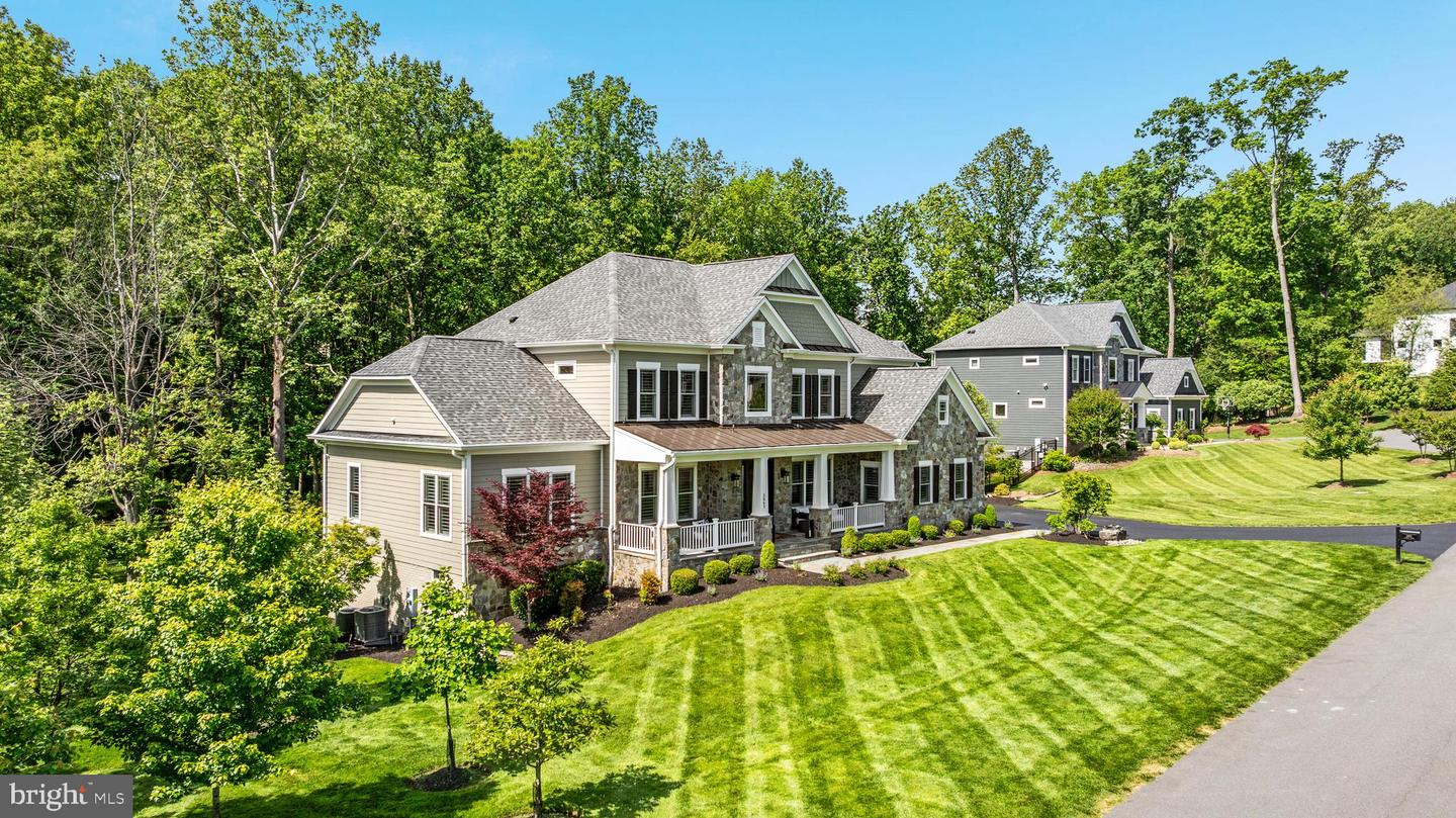 3863 GANELL PL, FAIRFAX, Virginia 22033, 6 Bedrooms Bedrooms, ,6 BathroomsBathrooms,Residential,For sale,3863 GANELL PL,VAFX2242310 MLS # VAFX2242310