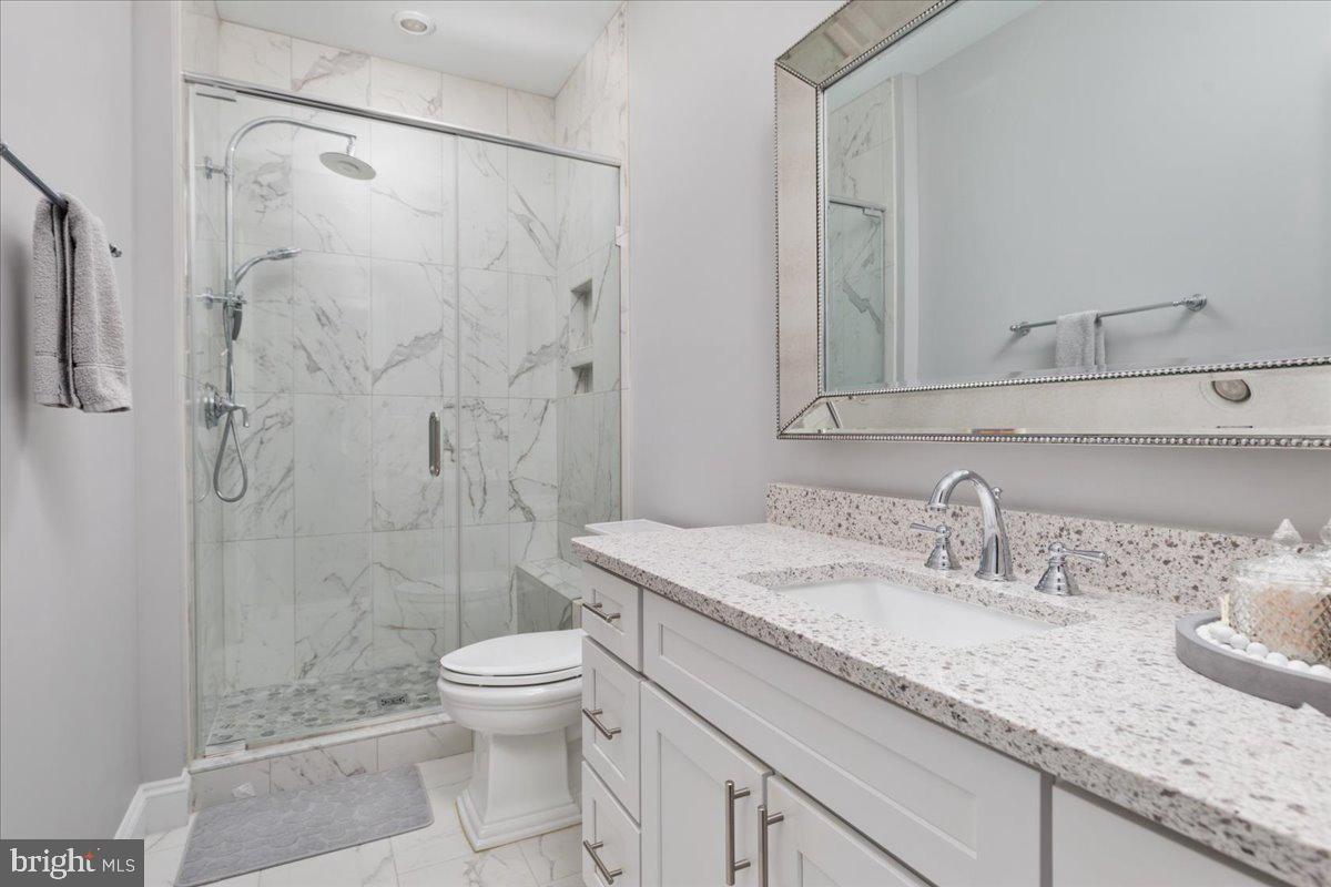 3863 GANELL PL, FAIRFAX, Virginia 22033, 6 Bedrooms Bedrooms, ,6 BathroomsBathrooms,Residential,For sale,3863 GANELL PL,VAFX2242310 MLS # VAFX2242310