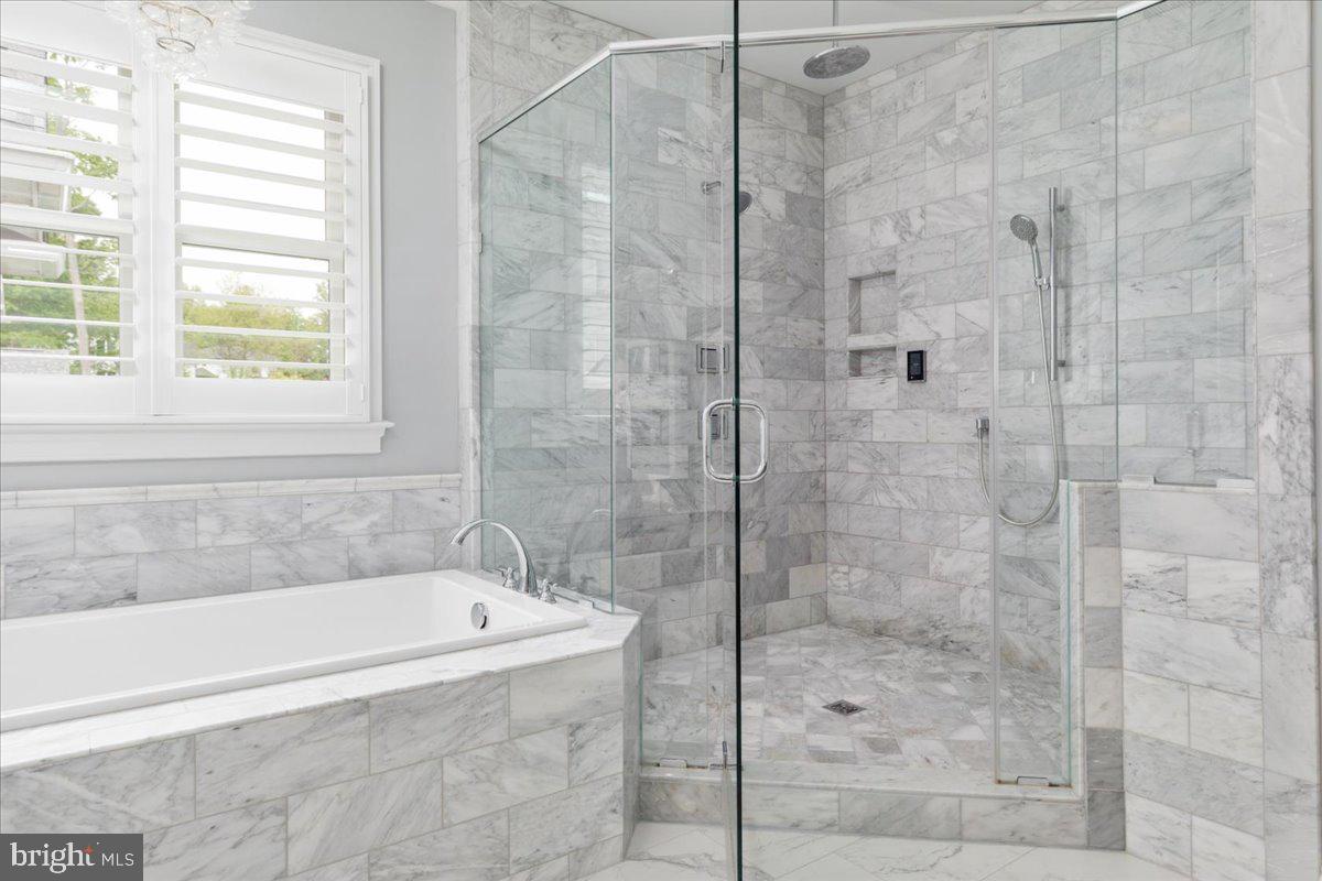 3863 GANELL PL, FAIRFAX, Virginia 22033, 6 Bedrooms Bedrooms, ,6 BathroomsBathrooms,Residential,For sale,3863 GANELL PL,VAFX2242310 MLS # VAFX2242310