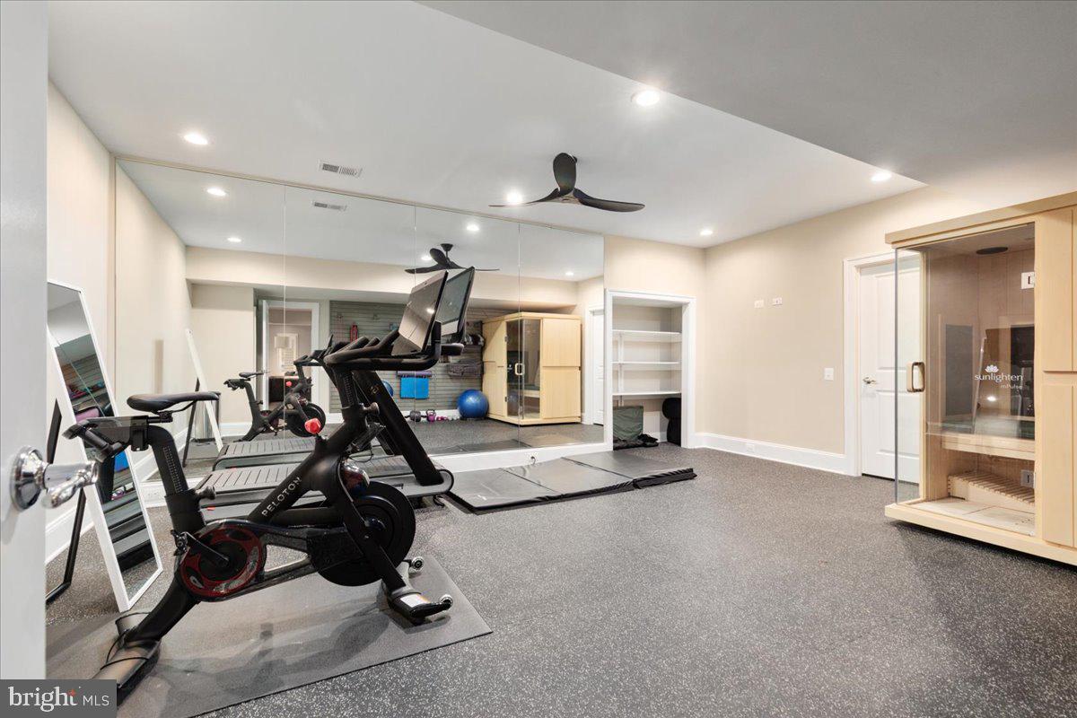 3863 GANELL PL, FAIRFAX, Virginia 22033, 6 Bedrooms Bedrooms, ,6 BathroomsBathrooms,Residential,For sale,3863 GANELL PL,VAFX2242310 MLS # VAFX2242310