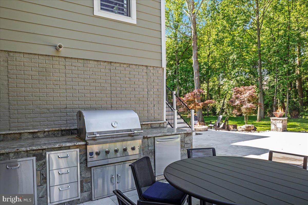 3863 GANELL PL, FAIRFAX, Virginia 22033, 6 Bedrooms Bedrooms, ,6 BathroomsBathrooms,Residential,For sale,3863 GANELL PL,VAFX2242310 MLS # VAFX2242310