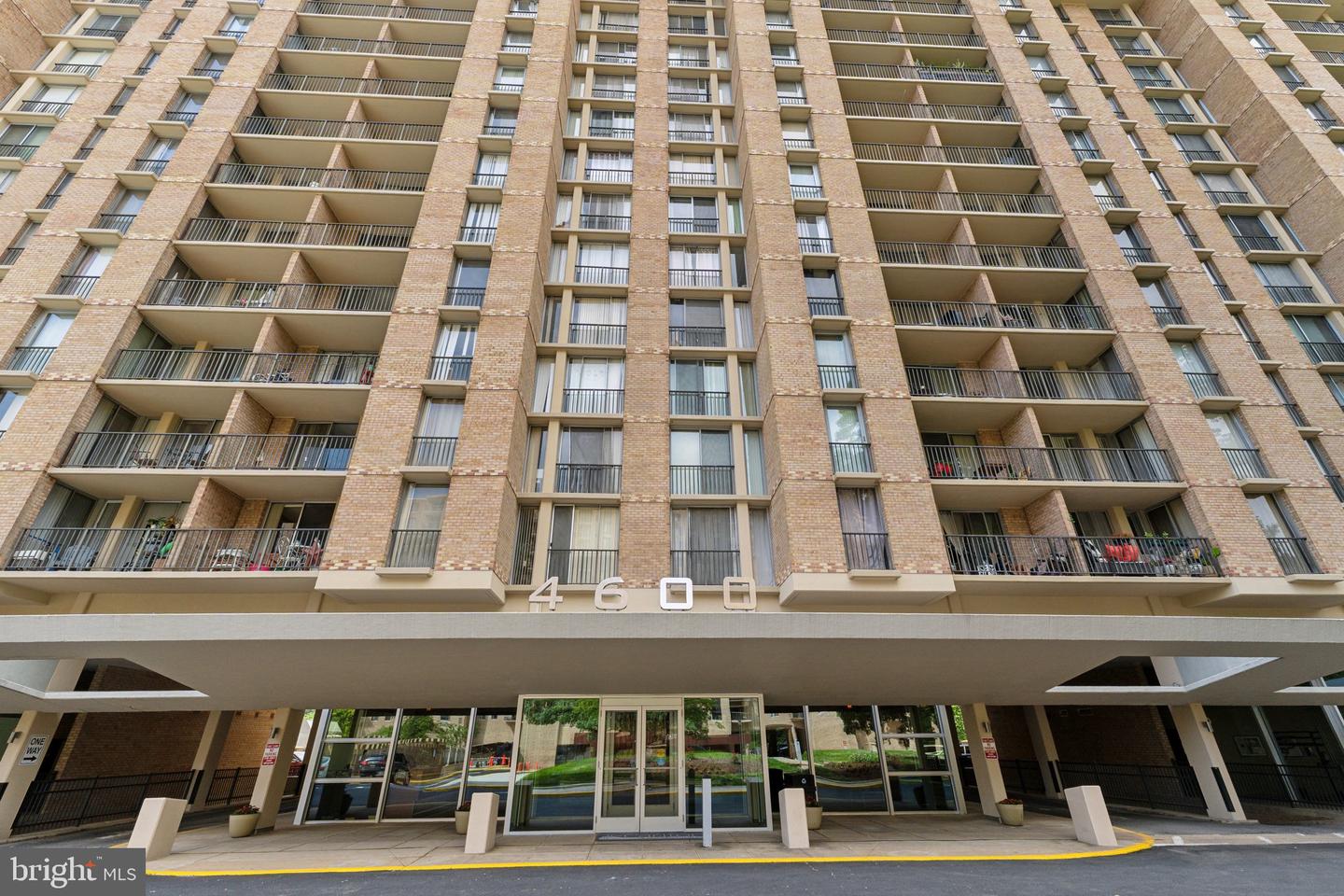 4600 S FOUR MILE RUN DR #1211, ARLINGTON, Virginia 22204, ,1 BathroomBathrooms,Residential,For sale,4600 S FOUR MILE RUN DR #1211,VAAR2057974 MLS # VAAR2057974