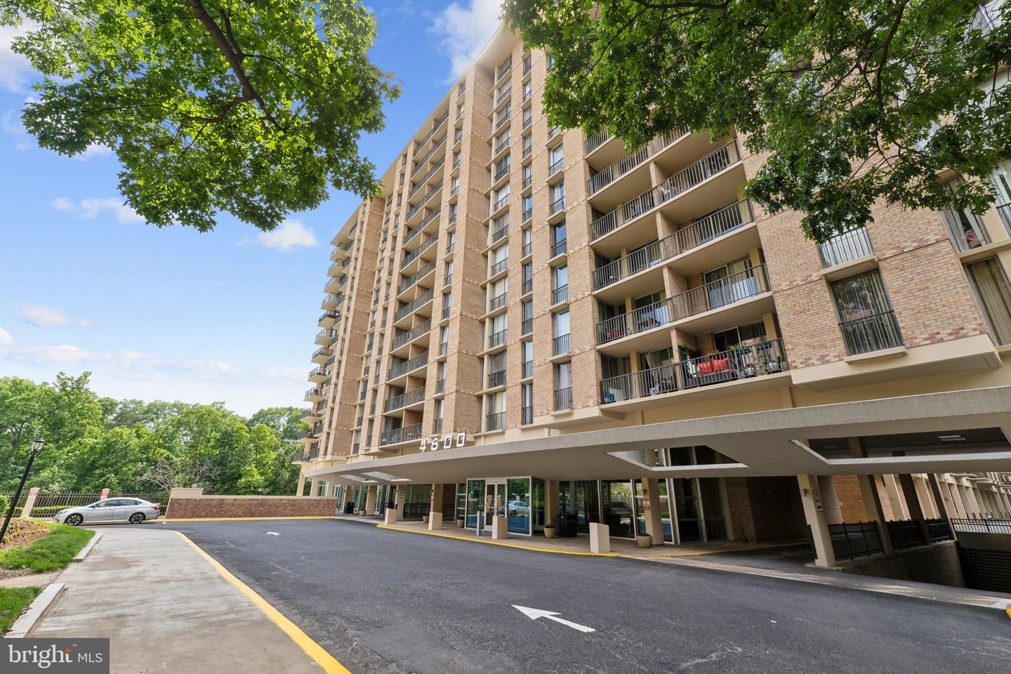 4600 S FOUR MILE RUN DR #1211, ARLINGTON, Virginia 22204, ,1 BathroomBathrooms,Residential,For sale,4600 S FOUR MILE RUN DR #1211,VAAR2057974 MLS # VAAR2057974