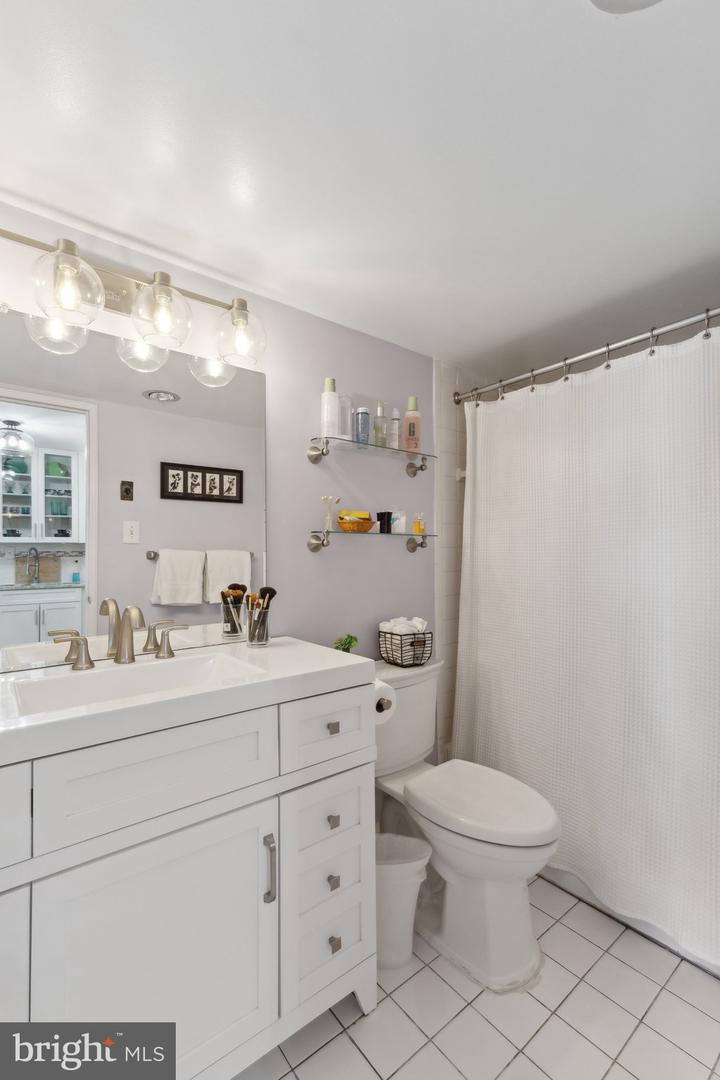 4600 S FOUR MILE RUN DR #1211, ARLINGTON, Virginia 22204, ,1 BathroomBathrooms,Residential,For sale,4600 S FOUR MILE RUN DR #1211,VAAR2057974 MLS # VAAR2057974