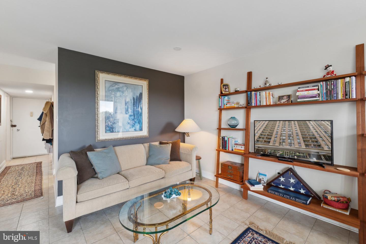 4600 S FOUR MILE RUN DR #1211, ARLINGTON, Virginia 22204, ,1 BathroomBathrooms,Residential,For sale,4600 S FOUR MILE RUN DR #1211,VAAR2057974 MLS # VAAR2057974