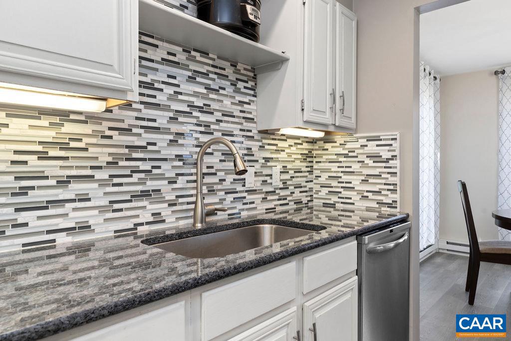 2070 STONE RIDGE CONDOS, WINTERGREEN, Virginia 22967, 3 Bedrooms Bedrooms, ,3 BathroomsBathrooms,Residential,For sale,2070 STONE RIDGE CONDOS,664823 MLS # 664823