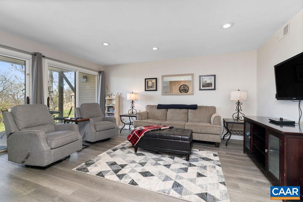 2070 STONE RIDGE CONDOS, WINTERGREEN, Virginia 22967, 3 Bedrooms Bedrooms, ,3 BathroomsBathrooms,Residential,For sale,2070 STONE RIDGE CONDOS,664823 MLS # 664823