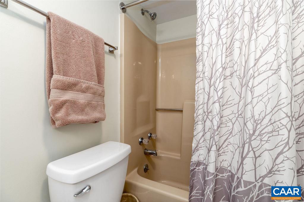 2070 STONE RIDGE CONDOS, WINTERGREEN, Virginia 22967, 3 Bedrooms Bedrooms, ,3 BathroomsBathrooms,Residential,For sale,2070 STONE RIDGE CONDOS,664823 MLS # 664823