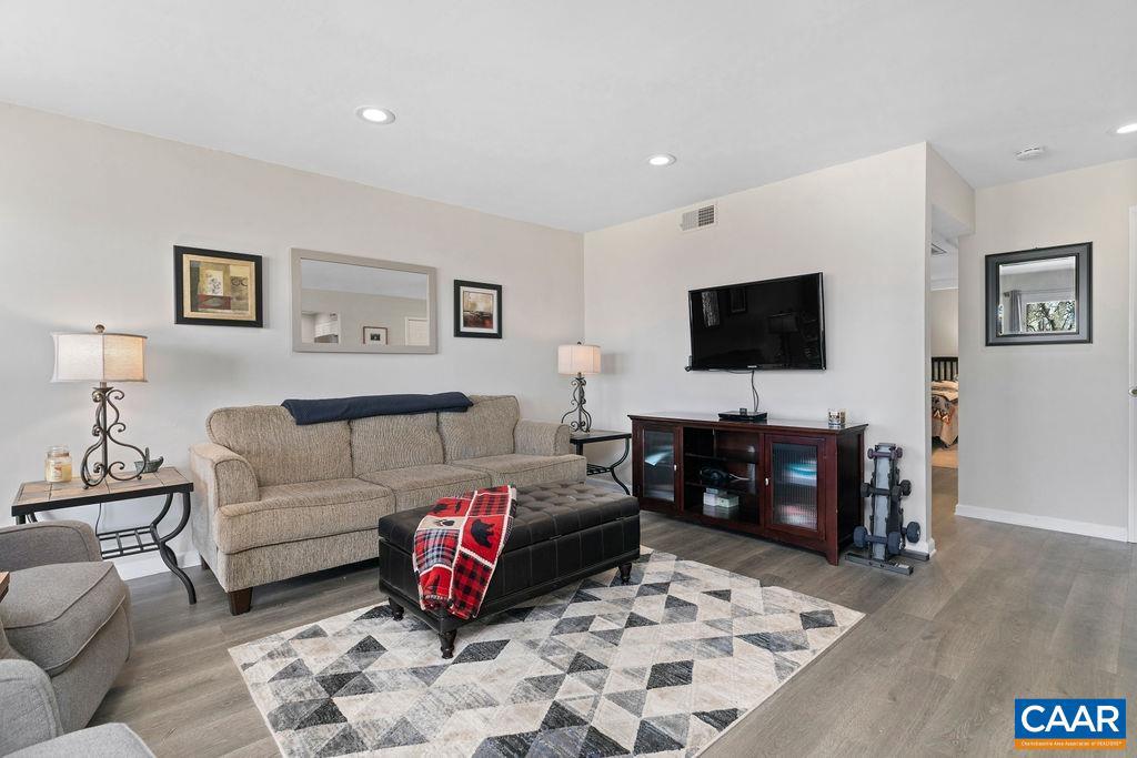 2070 STONE RIDGE CONDOS, WINTERGREEN, Virginia 22967, 3 Bedrooms Bedrooms, ,3 BathroomsBathrooms,Residential,For sale,2070 STONE RIDGE CONDOS,664823 MLS # 664823