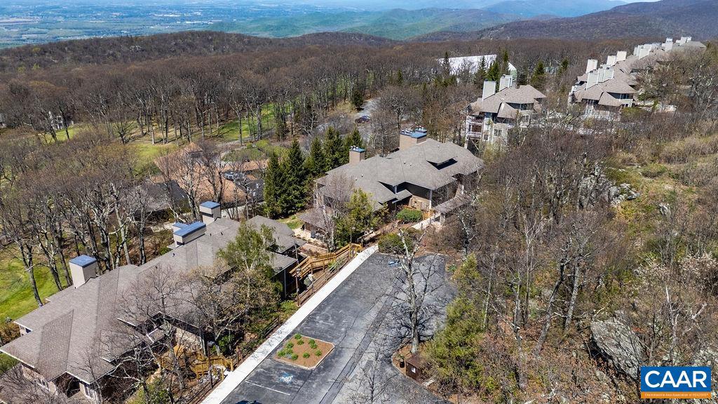 2070 STONE RIDGE CONDOS, WINTERGREEN, Virginia 22967, 3 Bedrooms Bedrooms, ,3 BathroomsBathrooms,Residential,For sale,2070 STONE RIDGE CONDOS,664823 MLS # 664823
