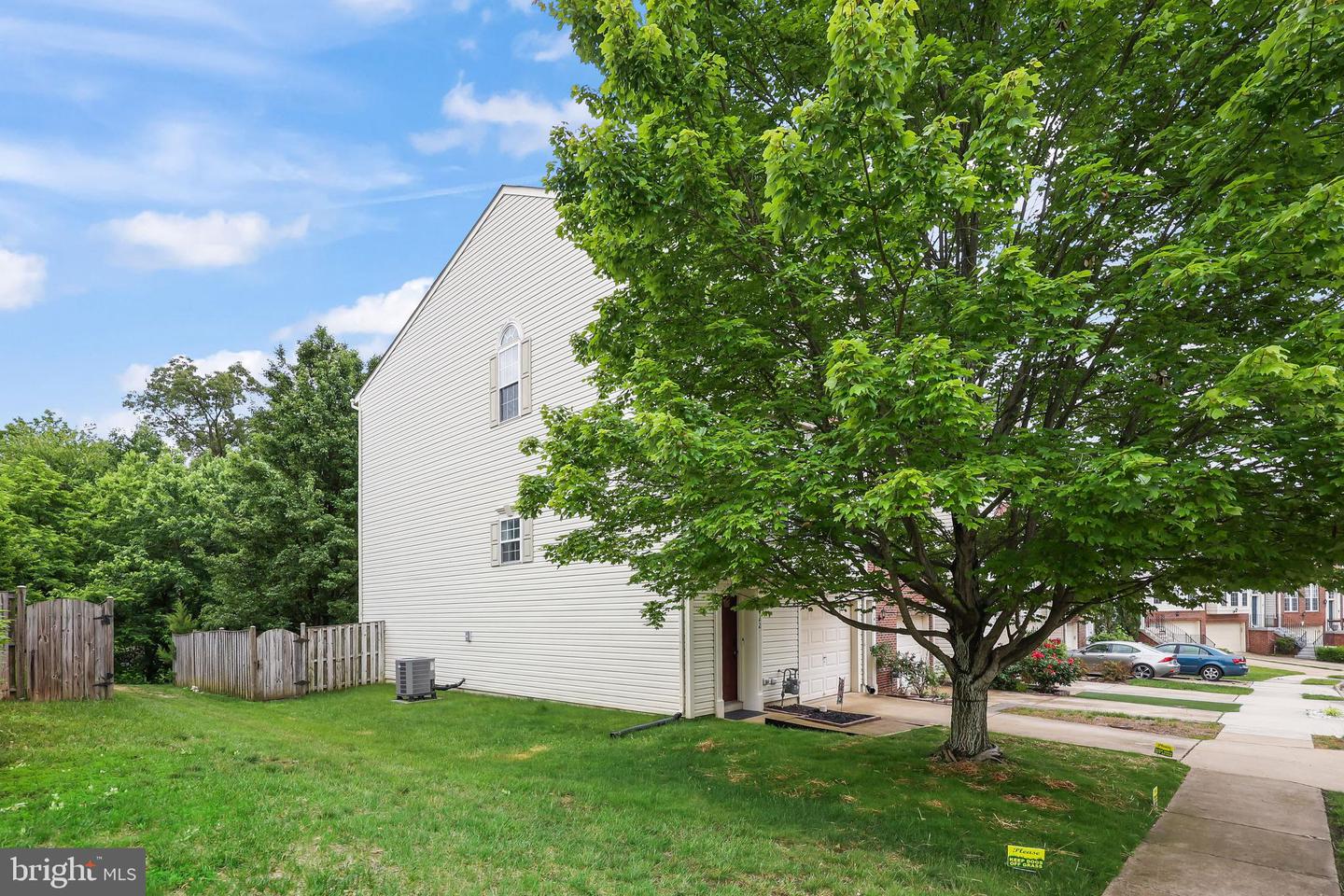 1422 BIRD WATCH CT, WOODBRIDGE, Virginia 22191, 3 Bedrooms Bedrooms, ,2 BathroomsBathrooms,Residential,For sale,1422 BIRD WATCH CT,VAPW2095304 MLS # VAPW2095304
