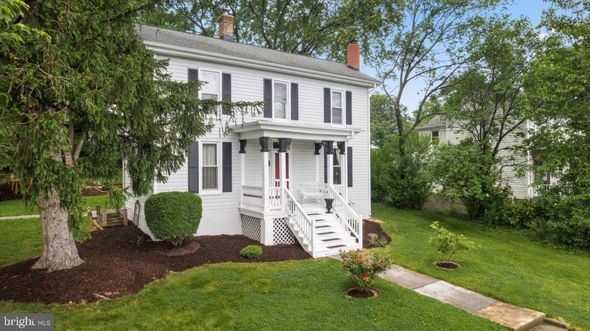 116 W 17TH ST, FRONT ROYAL, Virginia 22630, 3 Bedrooms Bedrooms, ,1 BathroomBathrooms,Residential,For sale,116 W 17TH ST,VAWR2011228 MLS # VAWR2011228