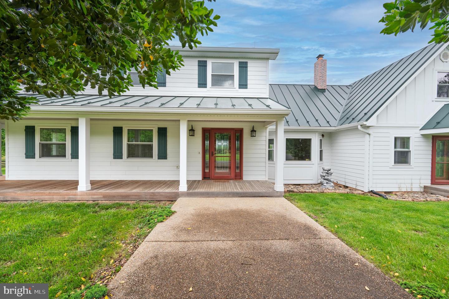 739 PIERCE RD, BERRYVILLE, Virginia 22611, 5 Bedrooms Bedrooms, ,3 BathroomsBathrooms,Residential,For sale,739 PIERCE RD,VACL2003768 MLS # VACL2003768