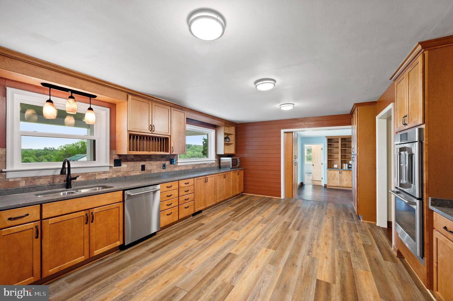 739 PIERCE RD, BERRYVILLE, Virginia 22611, 5 Bedrooms Bedrooms, ,3 BathroomsBathrooms,Residential,For sale,739 PIERCE RD,VACL2003768 MLS # VACL2003768