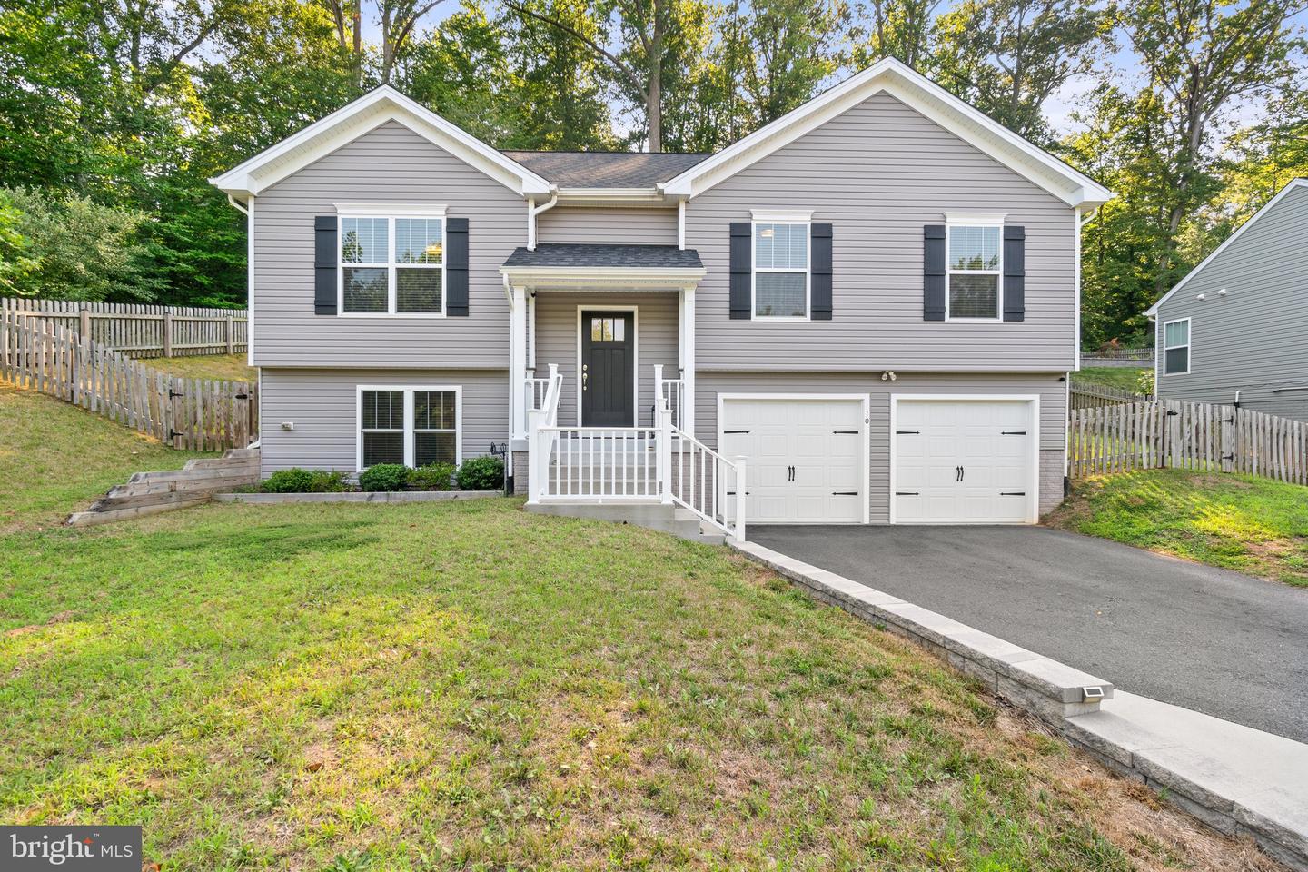 10 HOWARD CIR, FREDERICKSBURG, Virginia 22405, 4 Bedrooms Bedrooms, ,3 BathroomsBathrooms,Residential,For sale,10 HOWARD CIR,VAST2039088 MLS # VAST2039088