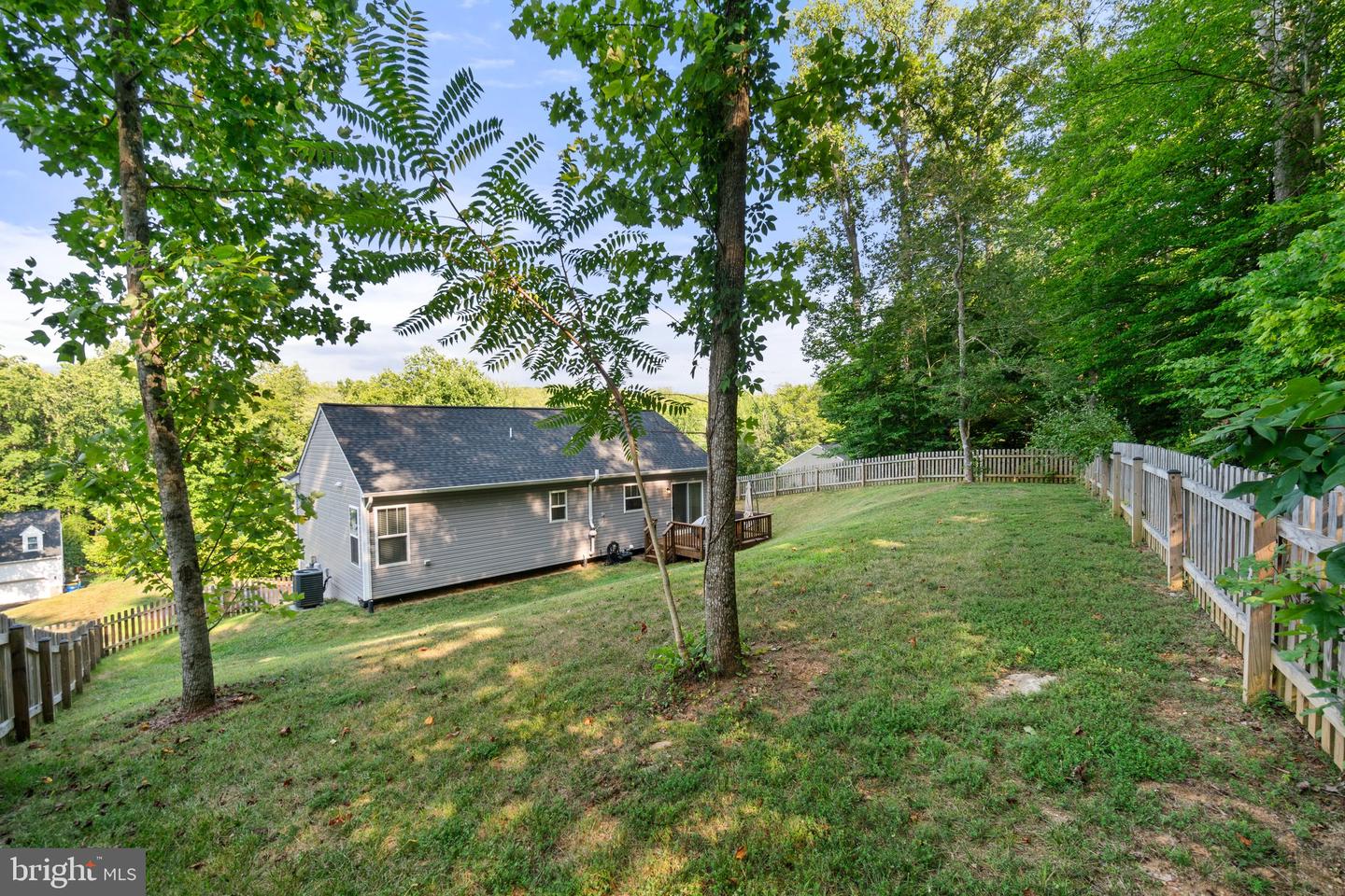 10 HOWARD CIR, FREDERICKSBURG, Virginia 22405, 4 Bedrooms Bedrooms, ,3 BathroomsBathrooms,Residential,For sale,10 HOWARD CIR,VAST2039088 MLS # VAST2039088
