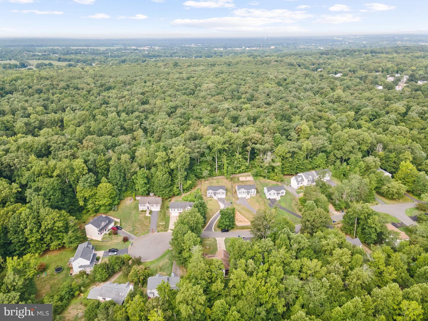 10 HOWARD CIR, FREDERICKSBURG, Virginia 22405, 4 Bedrooms Bedrooms, ,3 BathroomsBathrooms,Residential,For sale,10 HOWARD CIR,VAST2039088 MLS # VAST2039088