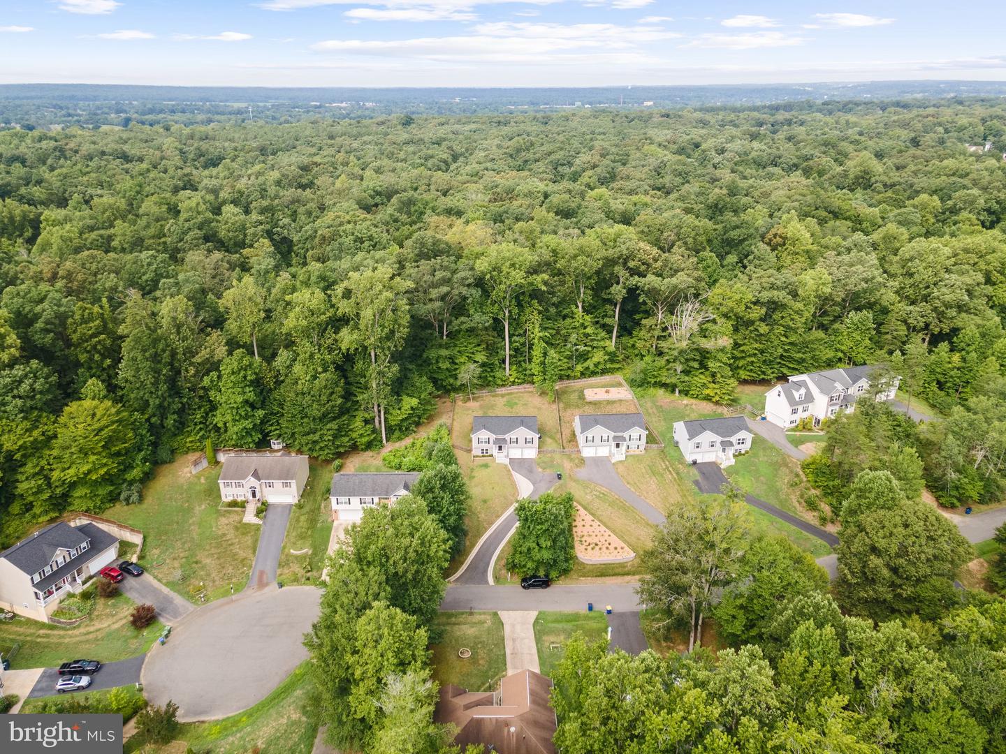 10 HOWARD CIR, FREDERICKSBURG, Virginia 22405, 4 Bedrooms Bedrooms, ,3 BathroomsBathrooms,Residential,For sale,10 HOWARD CIR,VAST2039088 MLS # VAST2039088