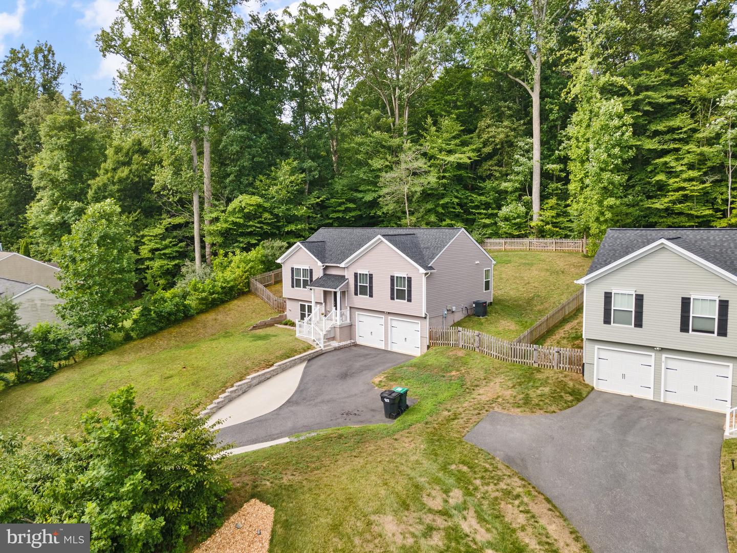 10 HOWARD CIR, FREDERICKSBURG, Virginia 22405, 4 Bedrooms Bedrooms, ,3 BathroomsBathrooms,Residential,For sale,10 HOWARD CIR,VAST2039088 MLS # VAST2039088