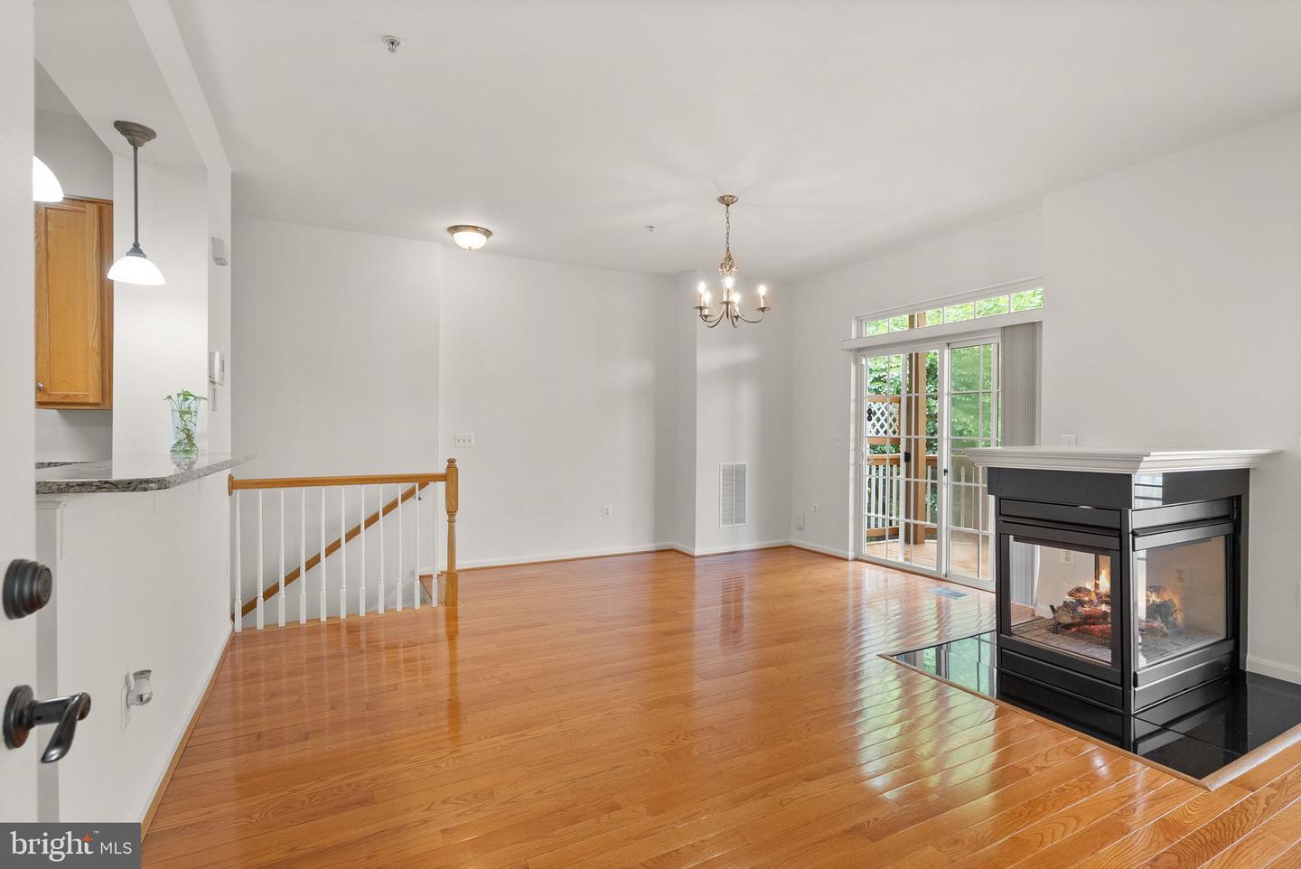 13800 BREEZY RIDGE WAY #101, WOODBRIDGE, Virginia 22191, 3 Bedrooms Bedrooms, ,2 BathroomsBathrooms,Residential,For sale,13800 BREEZY RIDGE WAY #101,VAPW2095276 MLS # VAPW2095276