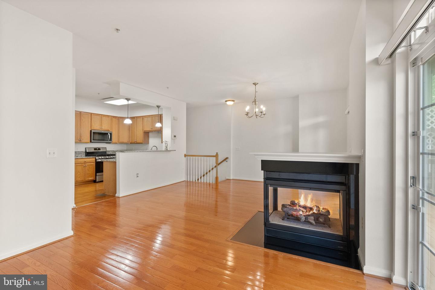 13800 BREEZY RIDGE WAY #101, WOODBRIDGE, Virginia 22191, 3 Bedrooms Bedrooms, ,2 BathroomsBathrooms,Residential,For sale,13800 BREEZY RIDGE WAY #101,VAPW2095276 MLS # VAPW2095276