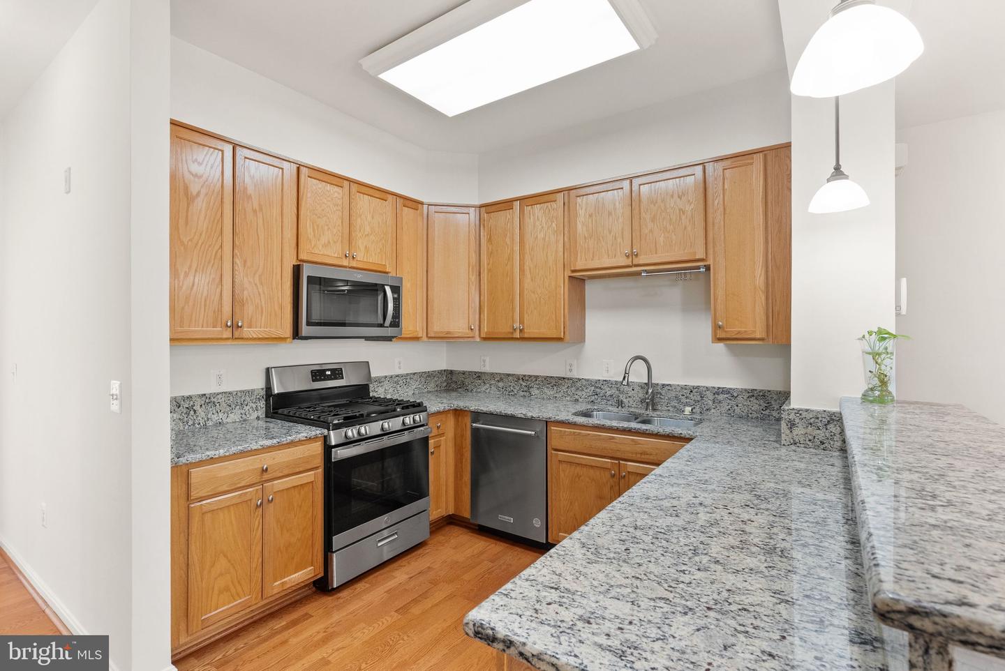 13800 BREEZY RIDGE WAY #101, WOODBRIDGE, Virginia 22191, 3 Bedrooms Bedrooms, ,2 BathroomsBathrooms,Residential,For sale,13800 BREEZY RIDGE WAY #101,VAPW2095276 MLS # VAPW2095276