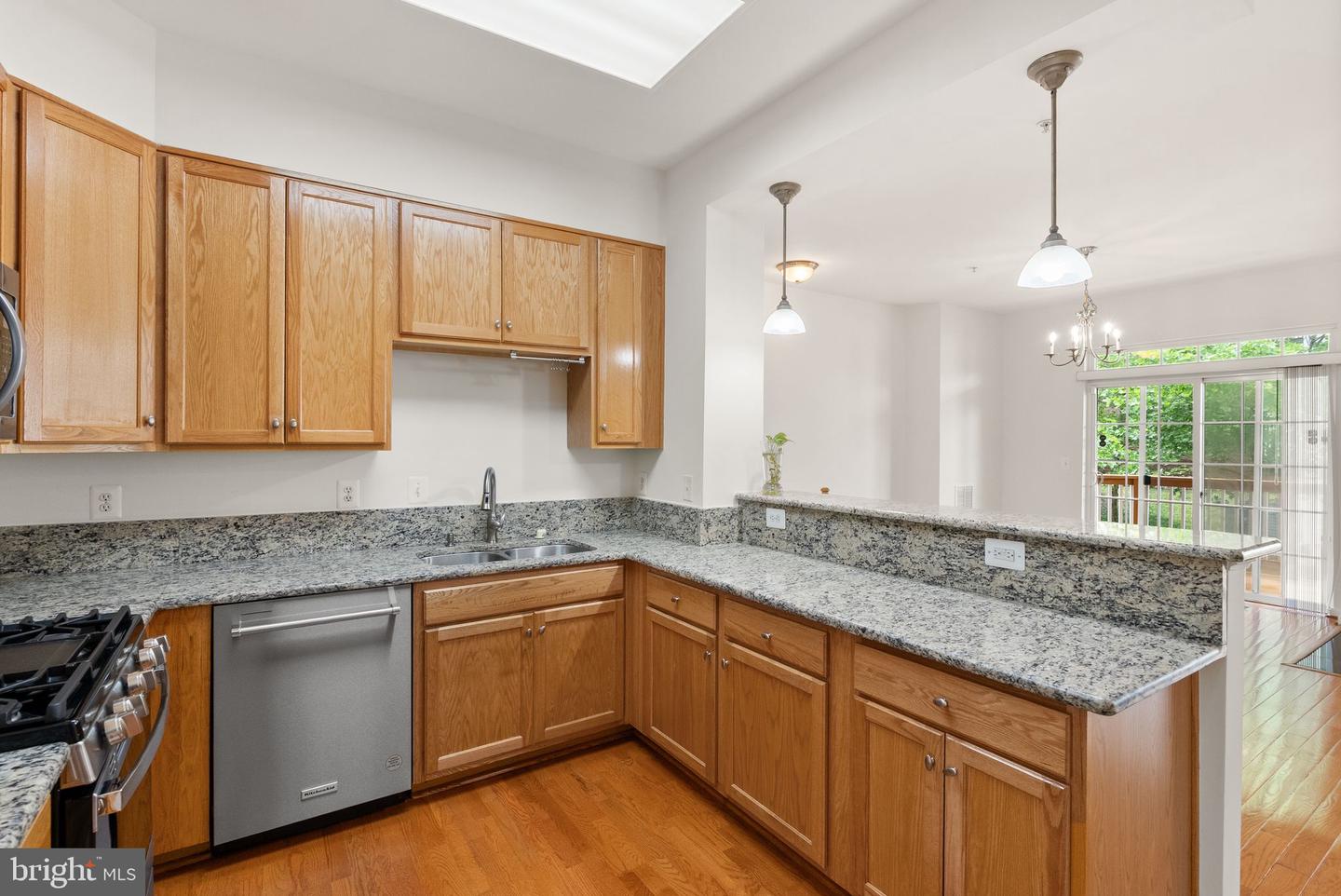 13800 BREEZY RIDGE WAY #101, WOODBRIDGE, Virginia 22191, 3 Bedrooms Bedrooms, ,2 BathroomsBathrooms,Residential,For sale,13800 BREEZY RIDGE WAY #101,VAPW2095276 MLS # VAPW2095276