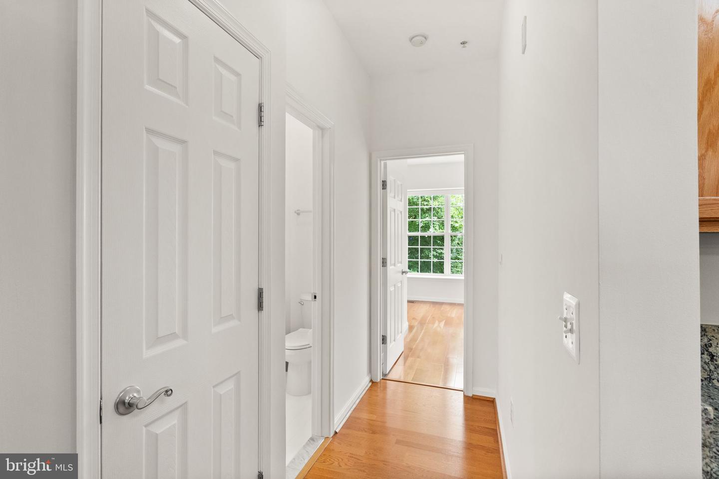 13800 BREEZY RIDGE WAY #101, WOODBRIDGE, Virginia 22191, 3 Bedrooms Bedrooms, ,2 BathroomsBathrooms,Residential,For sale,13800 BREEZY RIDGE WAY #101,VAPW2095276 MLS # VAPW2095276