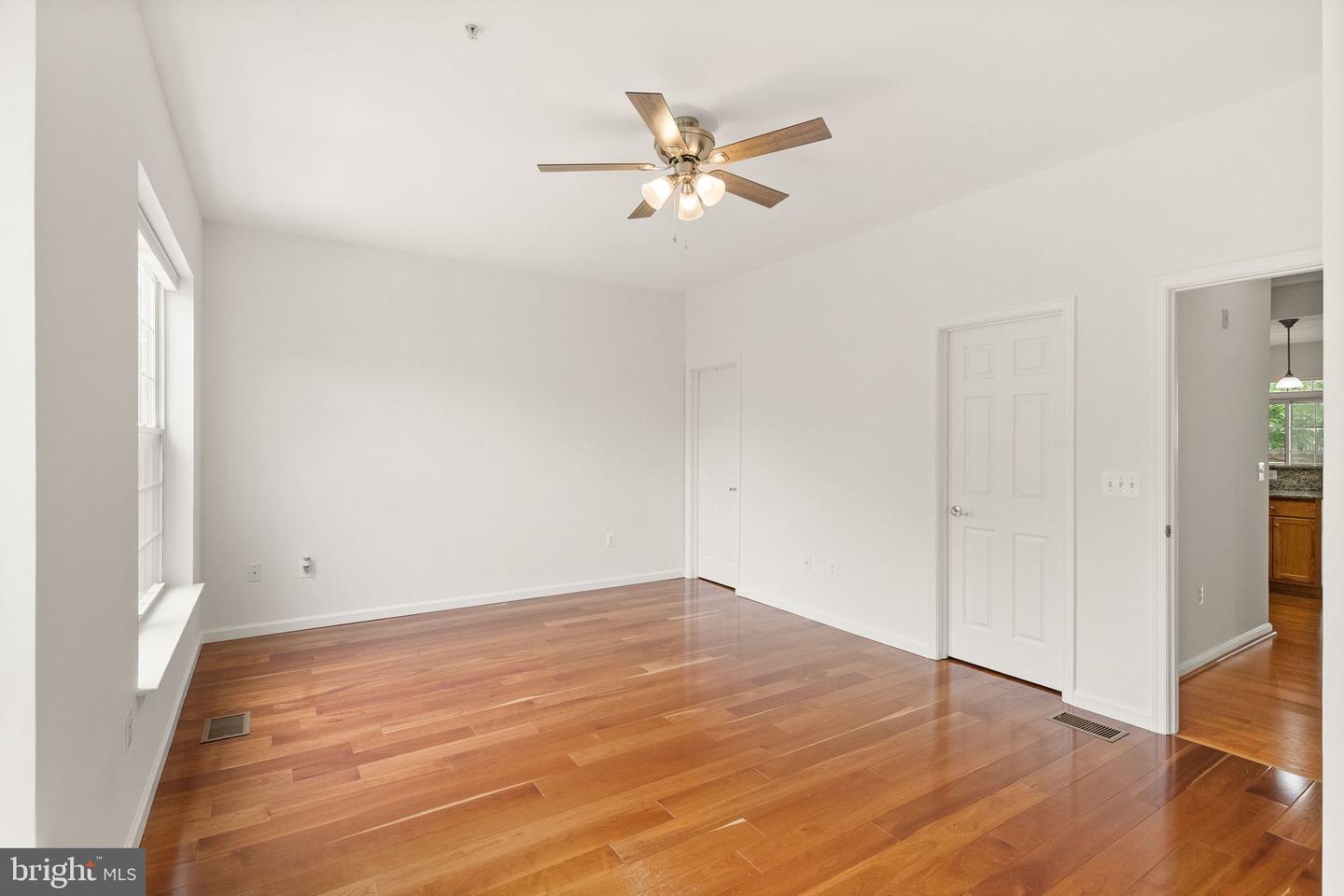 13800 BREEZY RIDGE WAY #101, WOODBRIDGE, Virginia 22191, 3 Bedrooms Bedrooms, ,2 BathroomsBathrooms,Residential,For sale,13800 BREEZY RIDGE WAY #101,VAPW2095276 MLS # VAPW2095276