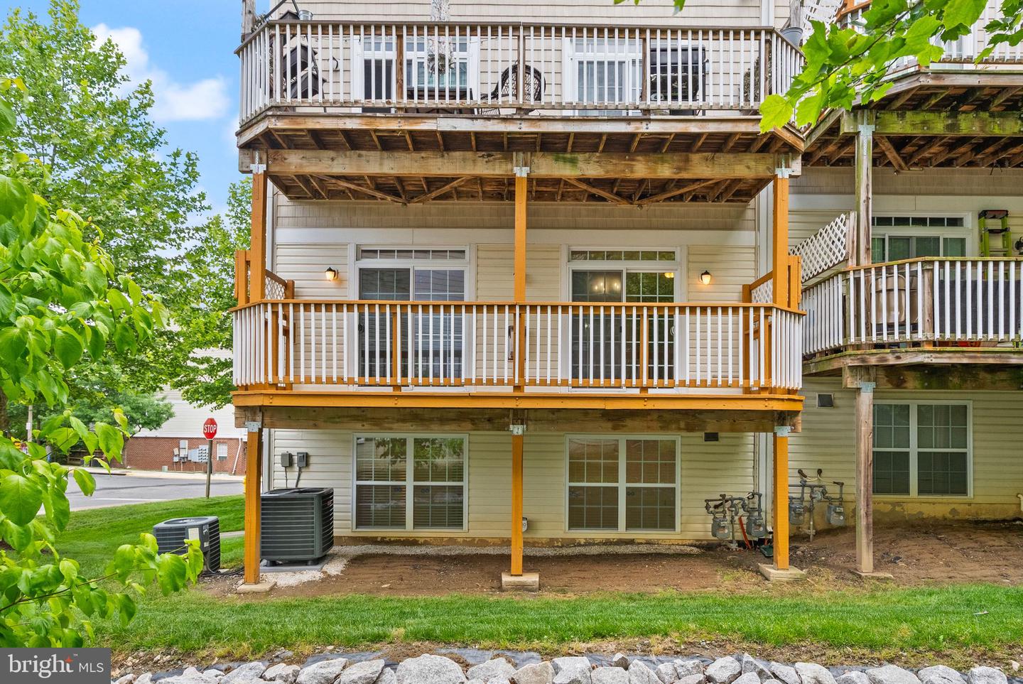 13800 BREEZY RIDGE WAY #101, WOODBRIDGE, Virginia 22191, 3 Bedrooms Bedrooms, ,2 BathroomsBathrooms,Residential,For sale,13800 BREEZY RIDGE WAY #101,VAPW2095276 MLS # VAPW2095276