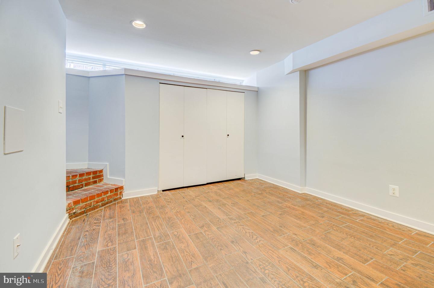1726 U ST NW #1, WASHINGTON, District Of Columbia 20009, 2 Bedrooms Bedrooms, ,2 BathroomsBathrooms,Residential,For sale,1726 U ST NW #1,DCDC2201928 MLS # DCDC2201928