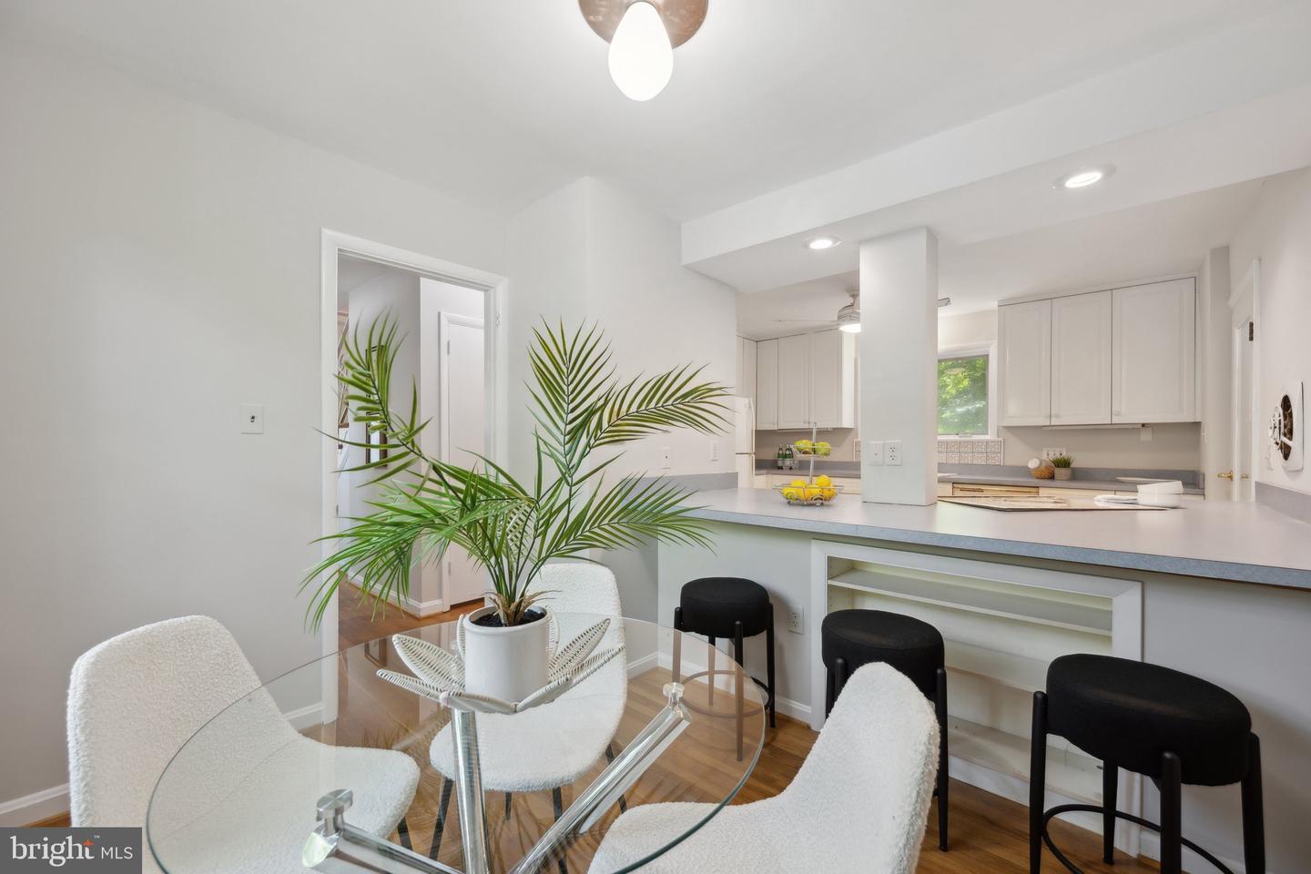 3538 YUMA ST NW, WASHINGTON, District Of Columbia 20008, 4 Bedrooms Bedrooms, ,4 BathroomsBathrooms,Residential,For sale,3538 YUMA ST NW,DCDC2201932 MLS # DCDC2201932