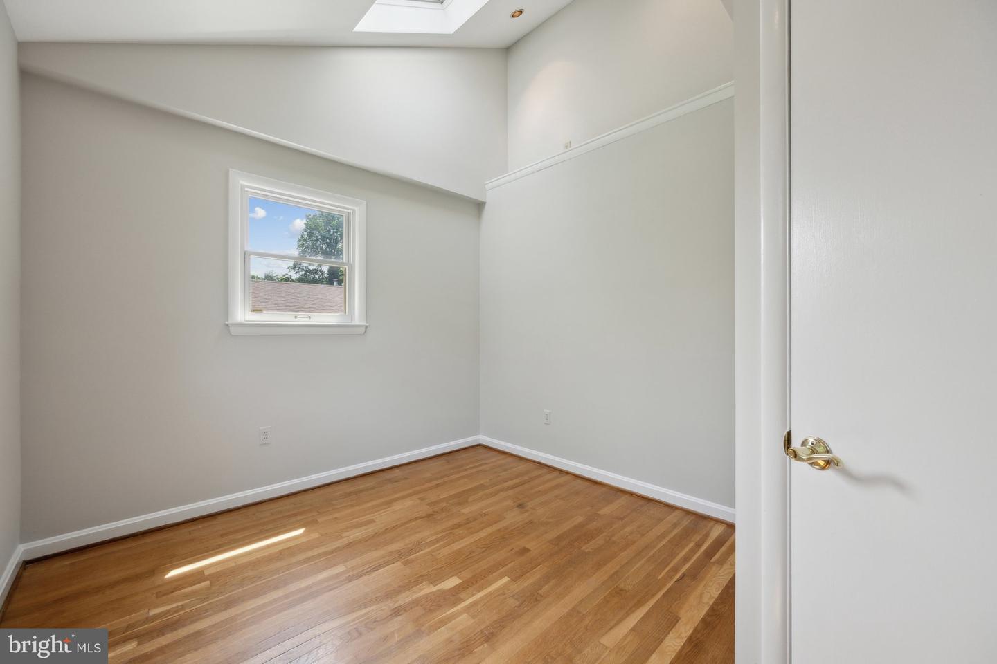 3538 YUMA ST NW, WASHINGTON, District Of Columbia 20008, 4 Bedrooms Bedrooms, ,4 BathroomsBathrooms,Residential,For sale,3538 YUMA ST NW,DCDC2201932 MLS # DCDC2201932