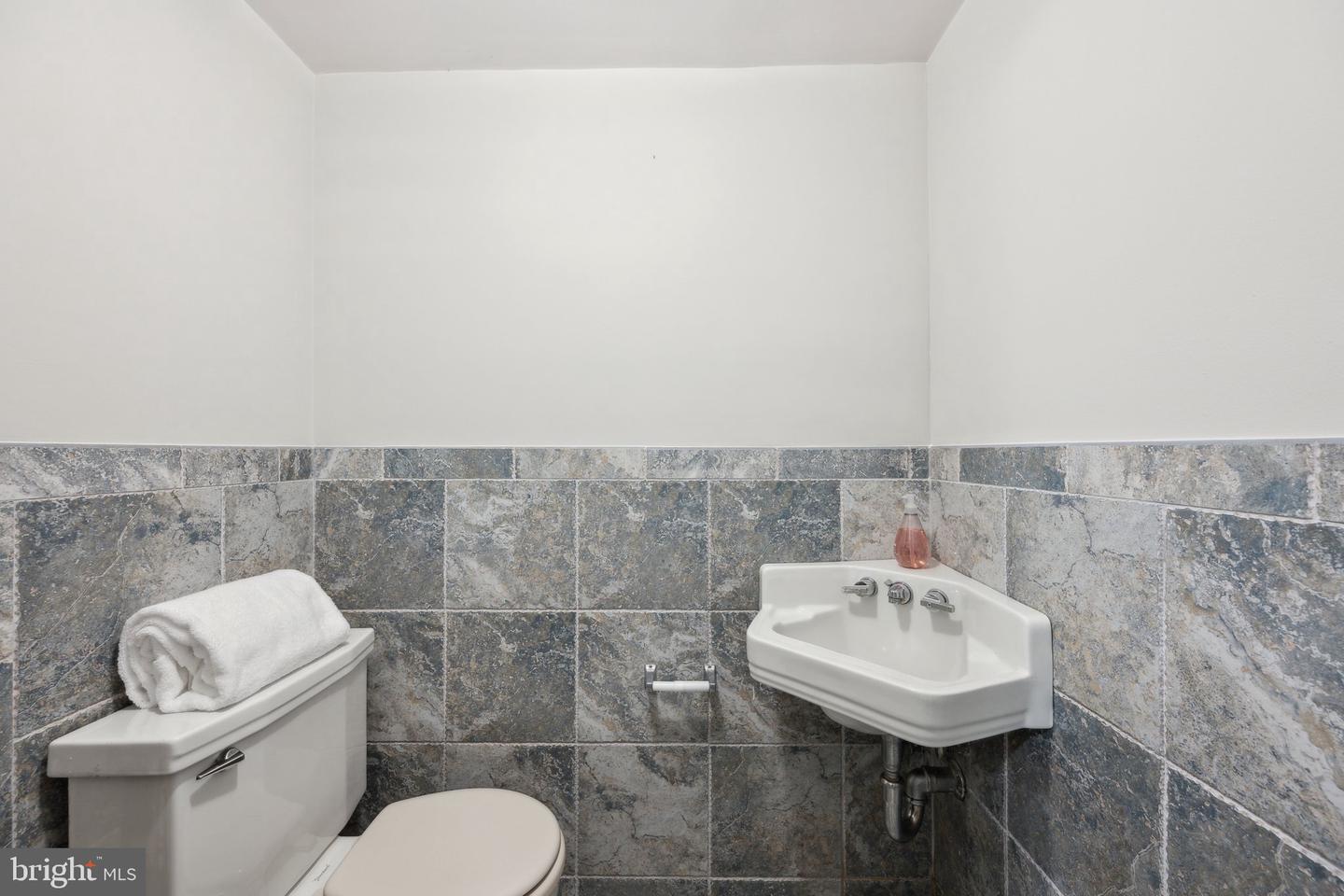 3538 YUMA ST NW, WASHINGTON, District Of Columbia 20008, 4 Bedrooms Bedrooms, ,4 BathroomsBathrooms,Residential,For sale,3538 YUMA ST NW,DCDC2201932 MLS # DCDC2201932