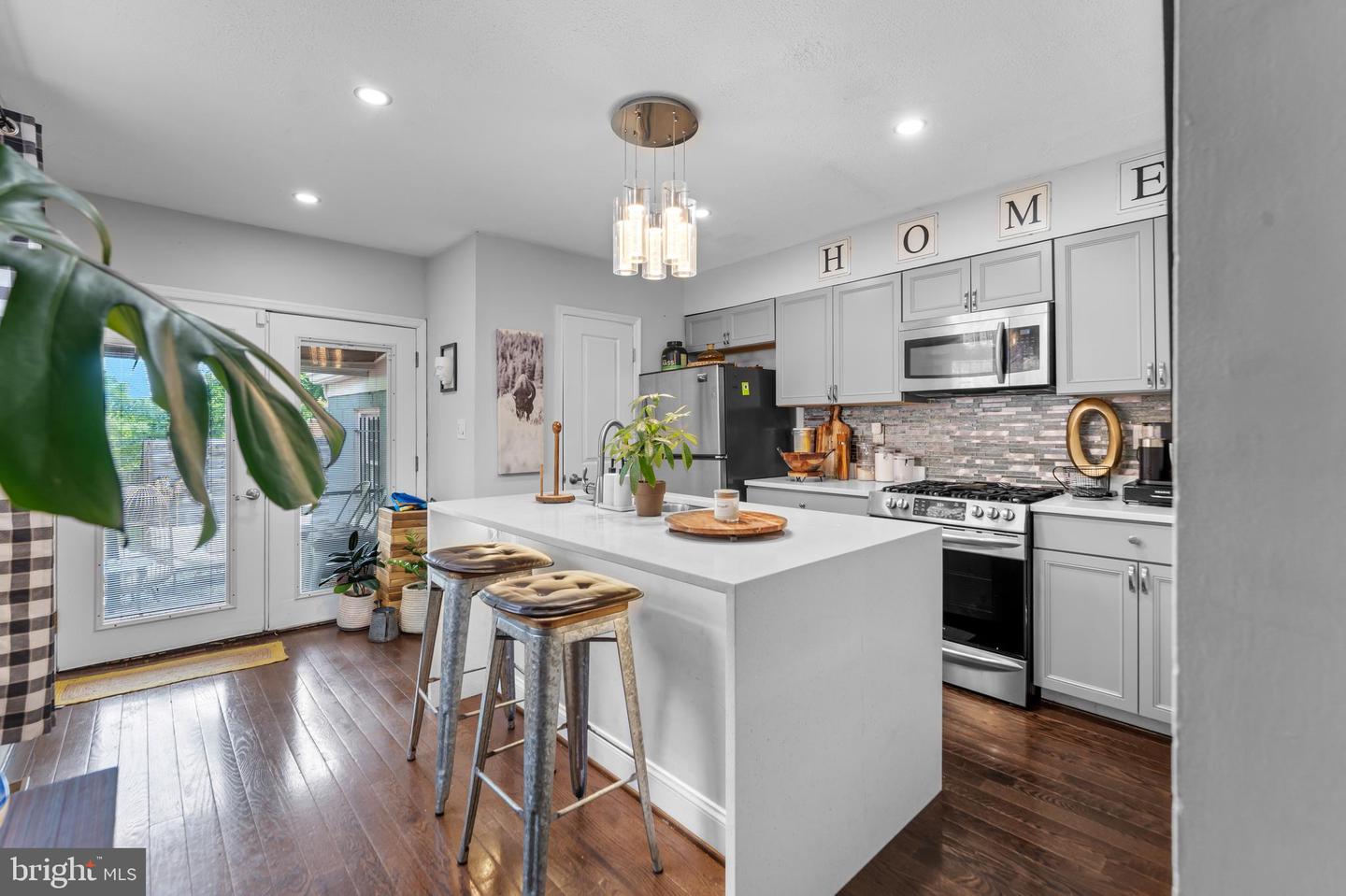1420 V ST SE, WASHINGTON, District Of Columbia 20020, 2 Bedrooms Bedrooms, ,1 BathroomBathrooms,Residential,For sale,1420 V ST SE,DCDC2201934 MLS # DCDC2201934