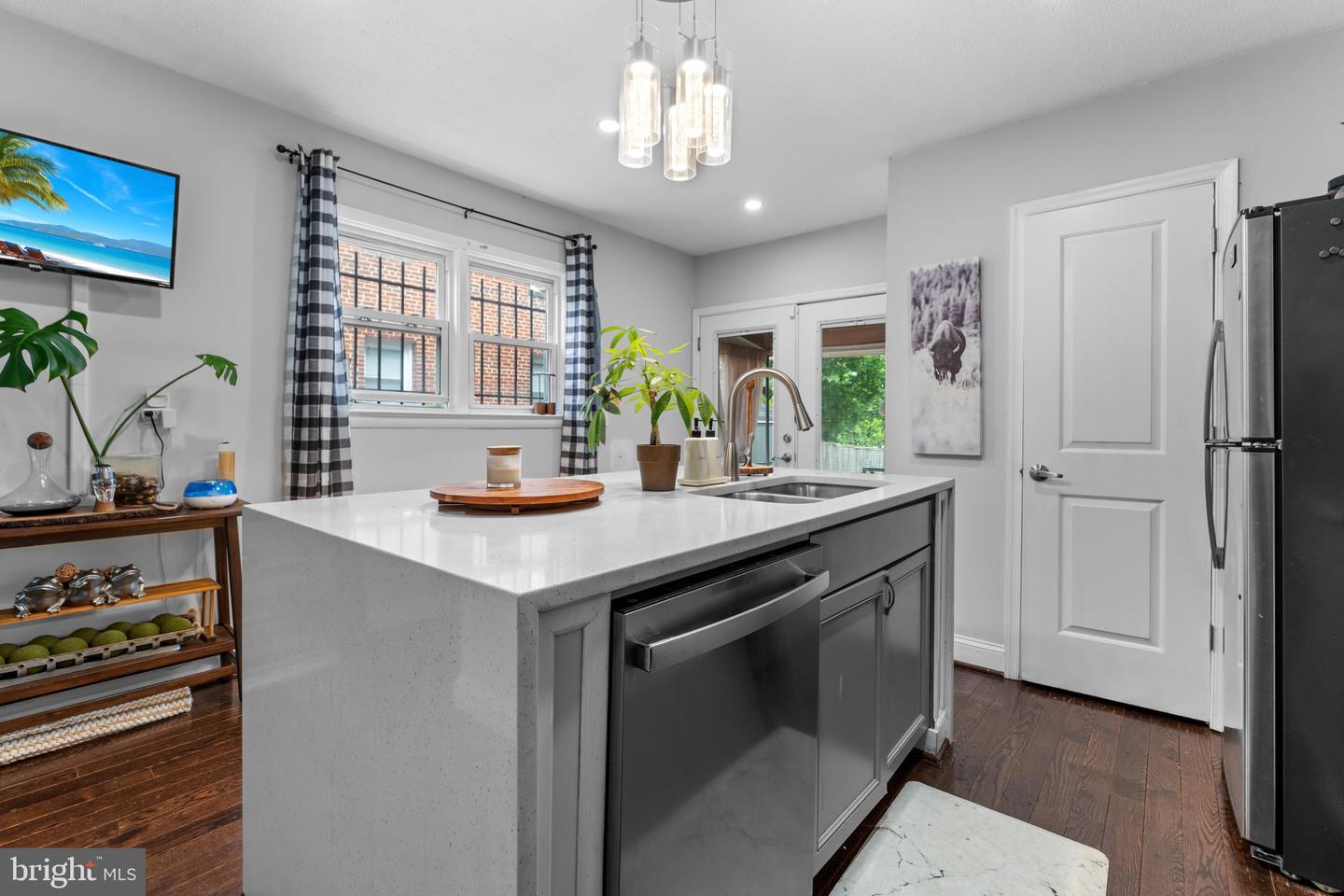 1420 V ST SE, WASHINGTON, District Of Columbia 20020, 2 Bedrooms Bedrooms, ,1 BathroomBathrooms,Residential,For sale,1420 V ST SE,DCDC2201934 MLS # DCDC2201934