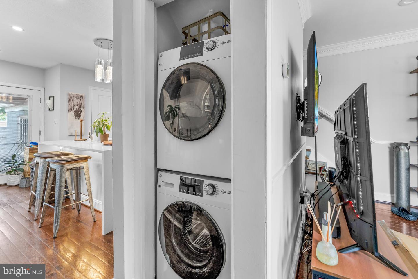 1420 V ST SE, WASHINGTON, District Of Columbia 20020, 2 Bedrooms Bedrooms, ,1 BathroomBathrooms,Residential,For sale,1420 V ST SE,DCDC2201934 MLS # DCDC2201934
