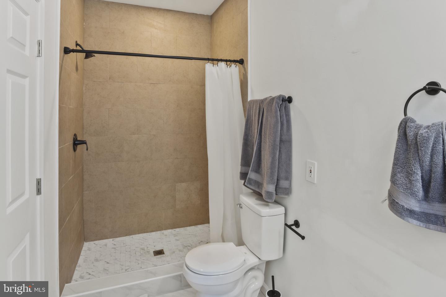 4319 HADAMAR RD, SPOTSYLVANIA, Virginia 22551, 5 Bedrooms Bedrooms, ,3 BathroomsBathrooms,Residential,For sale,4319 HADAMAR RD,VASP2033342 MLS # VASP2033342